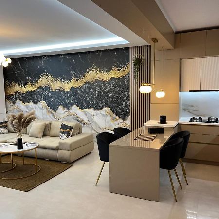 Sas 2 Luxury Apartments مامايا المظهر الخارجي الصورة